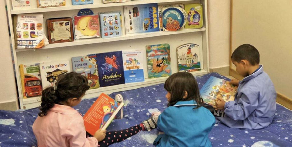 bambini a scuola