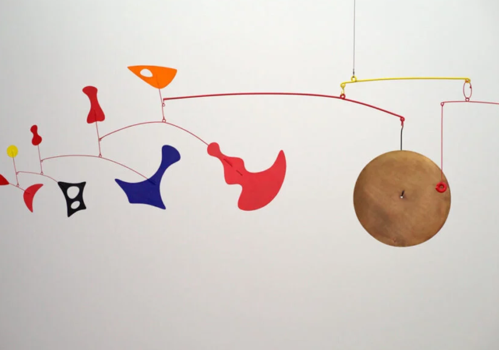Alexander Calder: Oggetti dispersi con gong in ottone — Museo d'arte di Seattle - 1948
