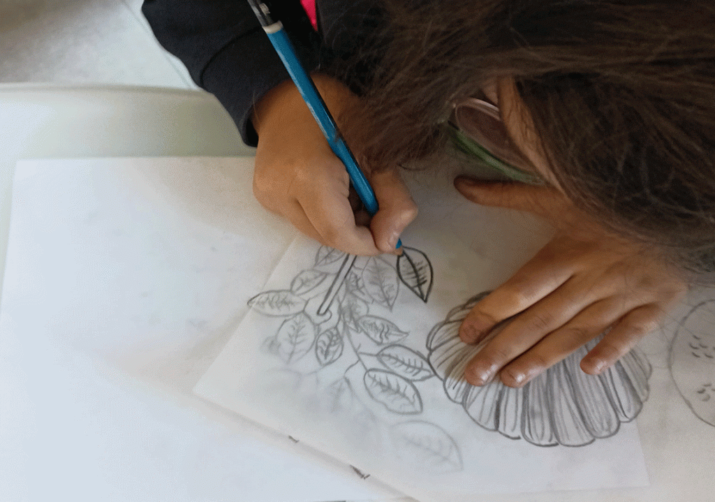 Attività di laboratorio con alunni e alunne